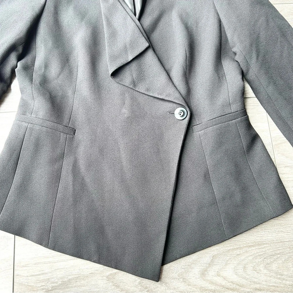 Tahari Black Ruffle Asymmetrical Blazer - Picture 8 of 16